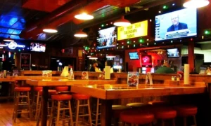 hooters family review prices